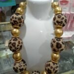 Collar bolas leopardo