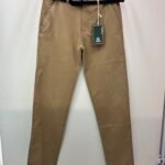 Pantalón chino
